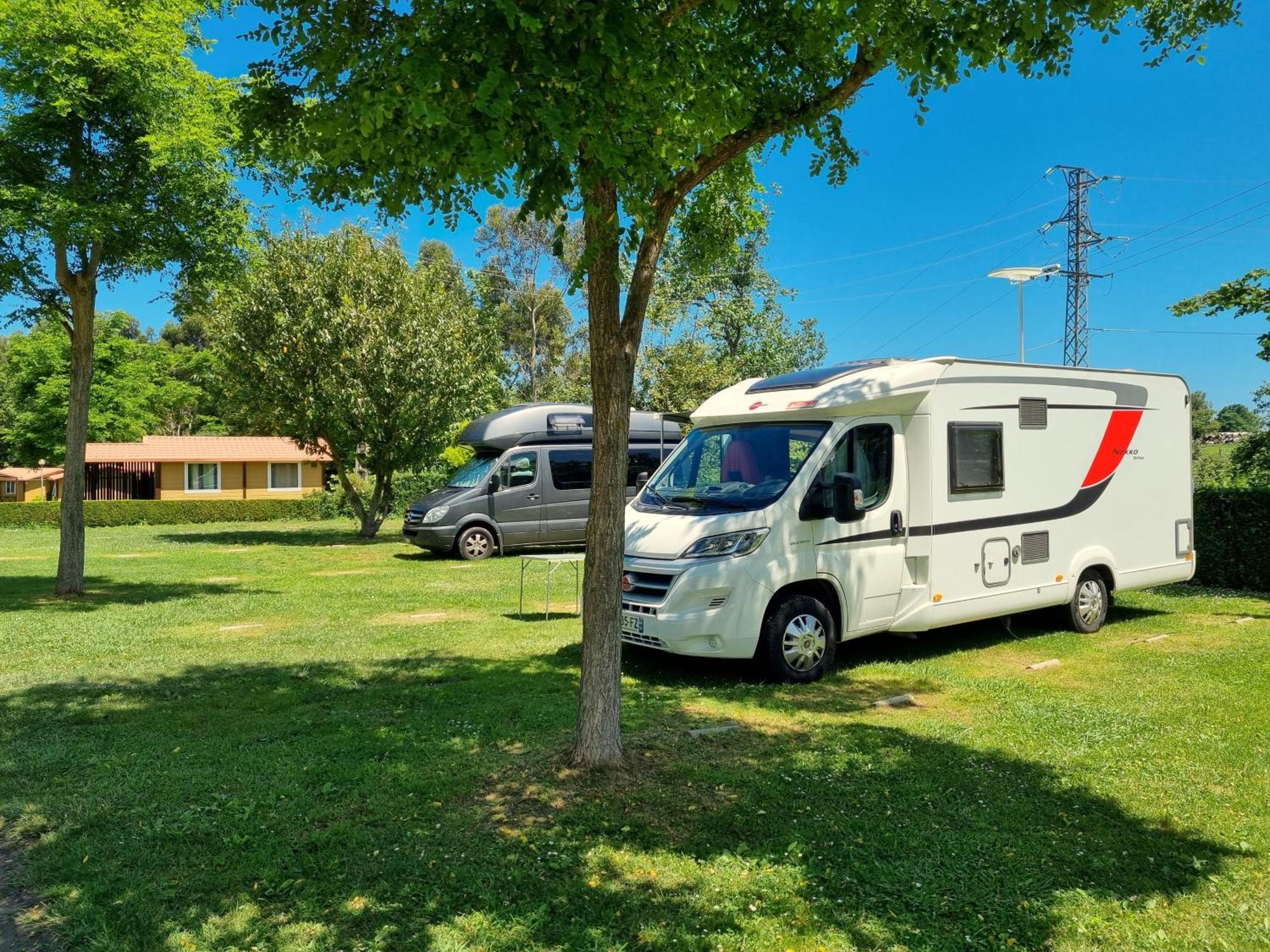 Camping L'Amuravela Cudillero Eksteriør billede
